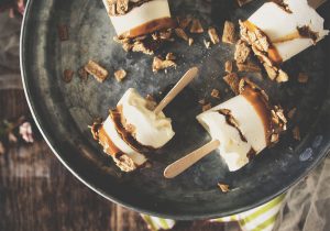 Dulce de Leche Cheesecake Pops with RumChata Recipe