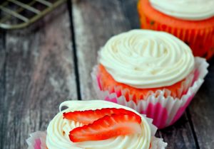 Strawberry Prosecco Cupcake Recipe