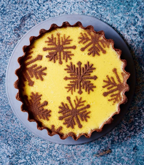 Rum Custard Tart with Gingerbread Pastry